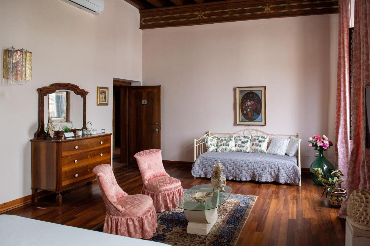 Palazzo Bed And Breakfast Calvisano Bagian luar foto